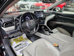 تۆیۆتا کامری